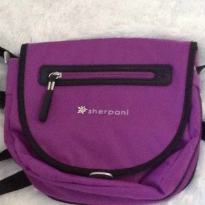 Sherpani Bag
